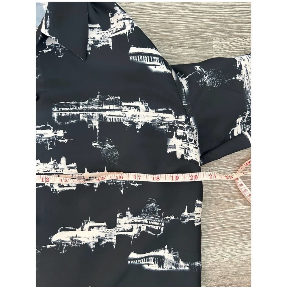 H&M EUC Printed Satin Button Down Shirt Blouse Top Size S Relaxed Fit Navy White - Picture 5 of 5